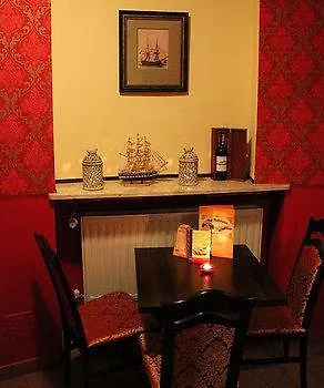 Couette-café Excelsior 3*