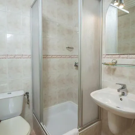 威拉怡东酒店 3*